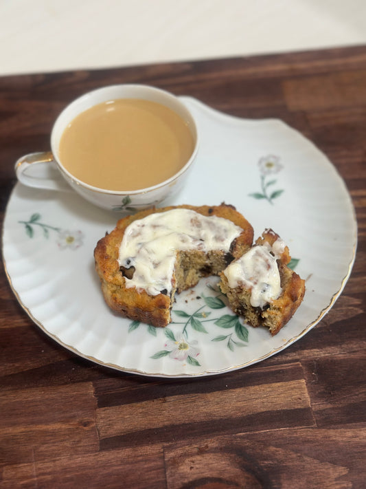 Keto Cookies and Cream Cinnamon Roll