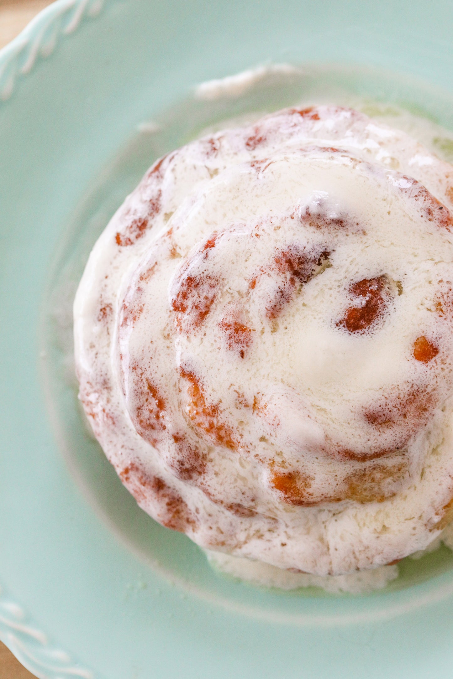 Keto Cinnamon Rolls - Giant Cinnamon Roll - Gluten Free, Sugar Free, Low Carb & Keto Approved