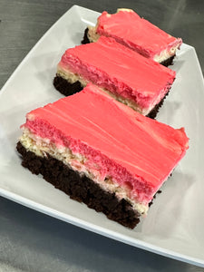 Keto Raspberry Chocolate Cheesecake Bar - Gluten Free, Sugar Free, Low Carb & Keto Approved