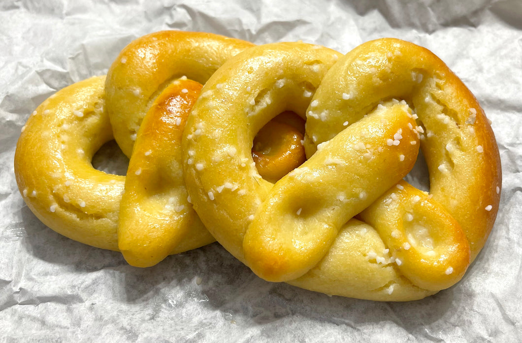 Keto Soft Pretzels - Hand Roll Pretzels - Gluten Free, Sugar Free, Low Carb & Keto Approved