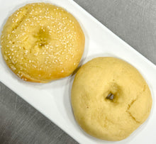 Load image into Gallery viewer, Keto Bagels- Plain Keto Bagel - Gluten Free, Sugar Free, Low Carb &amp; Keto Approved
