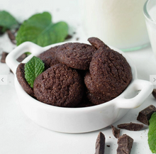Load image into Gallery viewer, HighKey - Mini Chocolate Mint Cookies (2oz) - Gluten Free, Sugar Free, Low Carb &amp; Keto Approved
